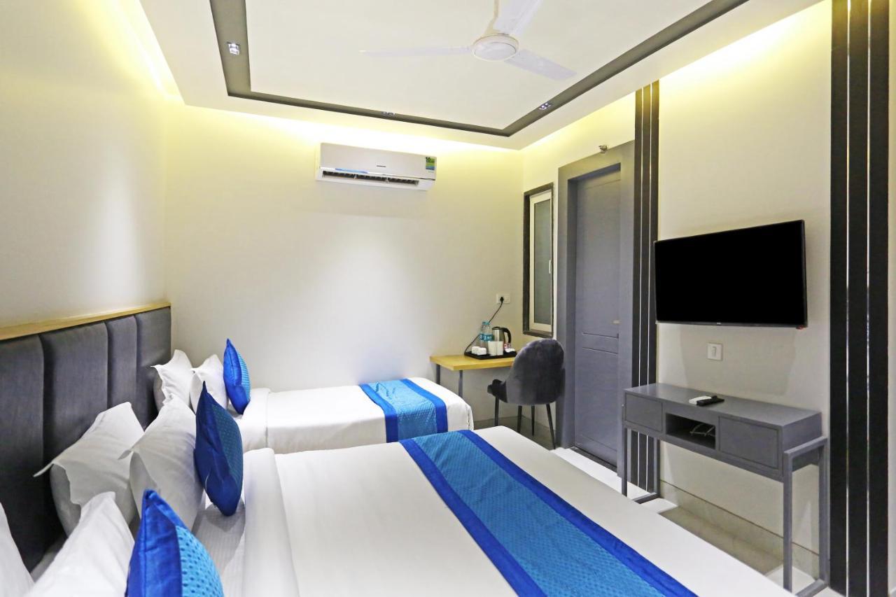 Hotel Apple Villa - Near Delhi Airport With Free Airport Transsfer New Delhi Eksteriør billede